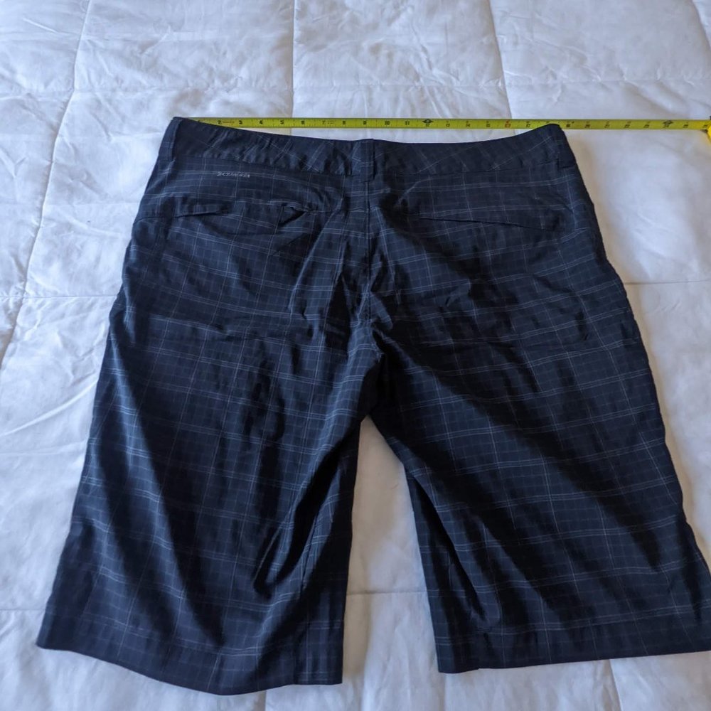 Columbia Women's Omni-Wick Shorts - Size 16 - Picture 4 of 12